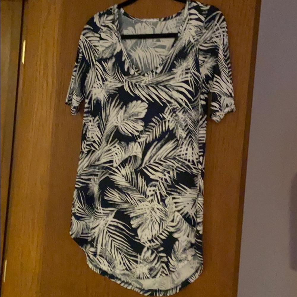 24/7 Palm print Tee dark teal and white.